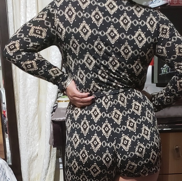 mini Romper size Medium stretch black and white - Picture 7 of 8